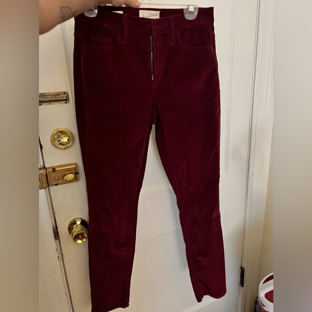 Straight leg stretch maroon corduroy pants. Brand - Universal Thread